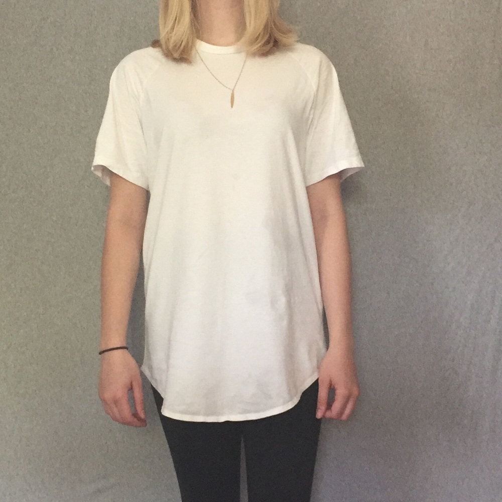🌻Long White Tee